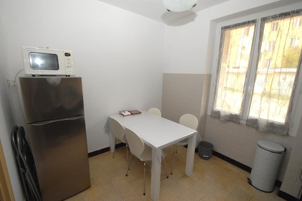 **** Sea 1 A 8 Personnes 80m2 A 120m De La **** Appartement