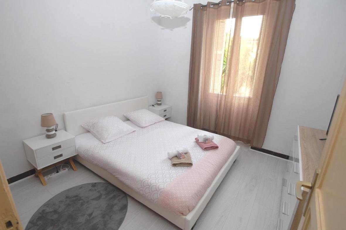 Apartment **** Sea 1 A 8 Personnes 80m2 A 120m De La ****